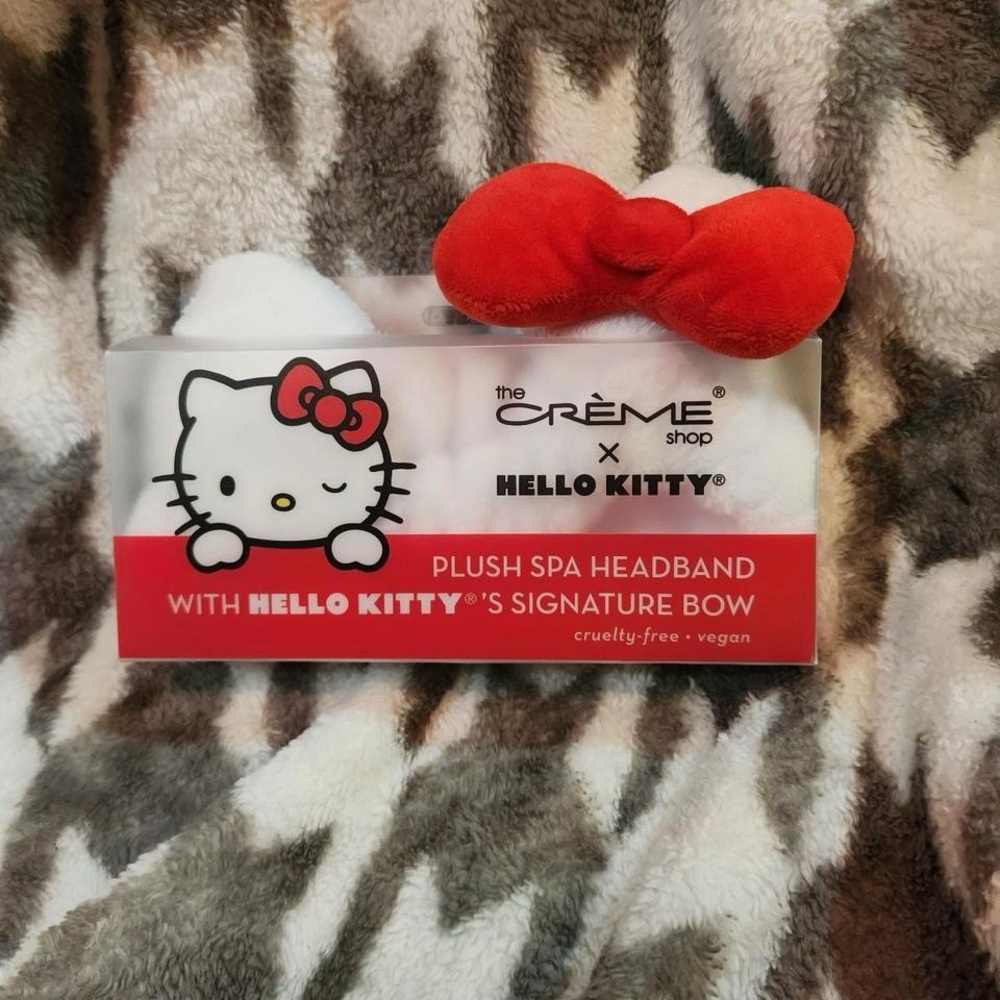 The Crème x Hello Kitty Plush Spa Headband